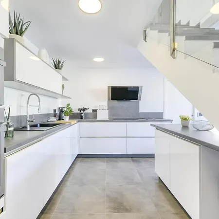 Villa Infinity By Interhome