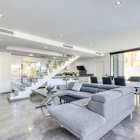 Infinity By Interhome Villa *